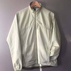 Women’s Patagonia lightweight jacket